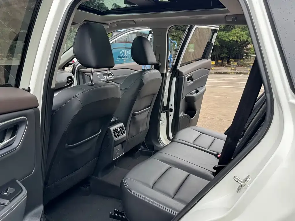 Nissan X-Trail 2022 из CN, фото 2