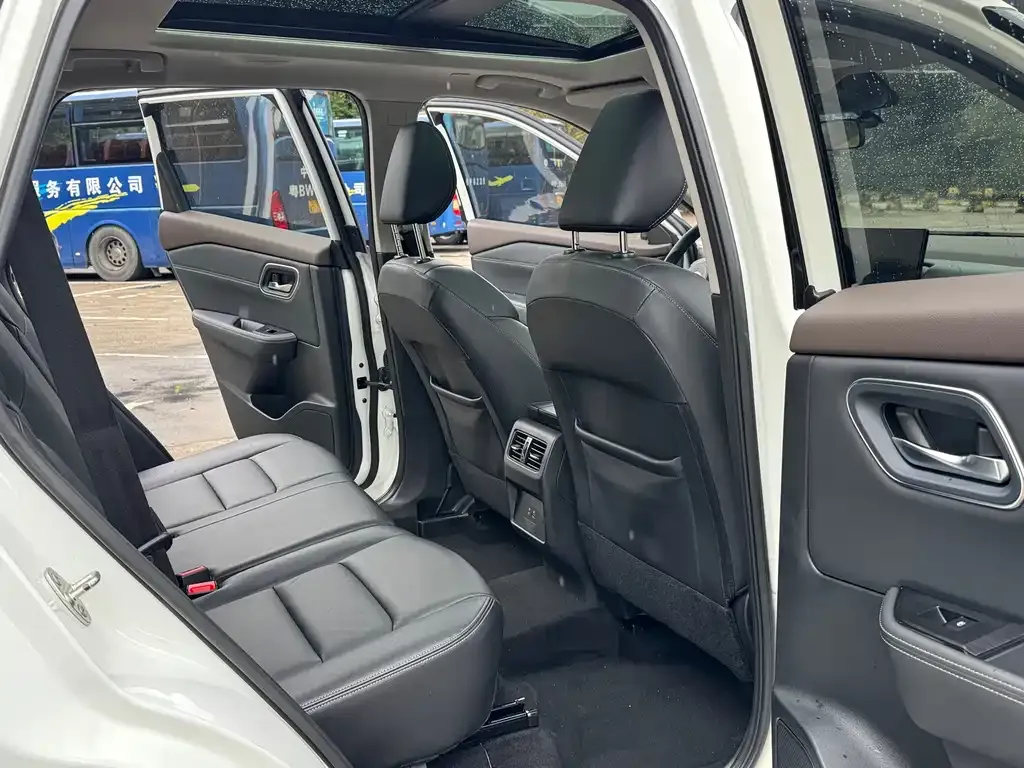 Nissan X-Trail 2022 из CN, фото 5
