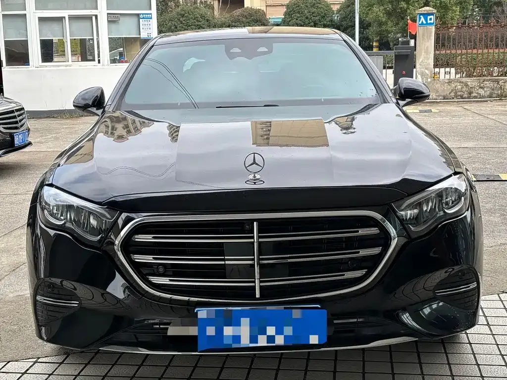 Mercedes-Benz E-Class 2024 из CN, фото 2