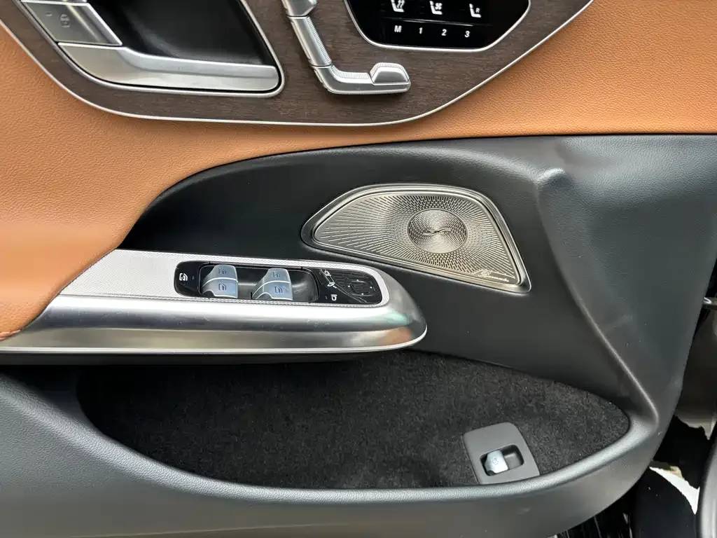 Mercedes-Benz E-Class 2024 из CN, фото 5
