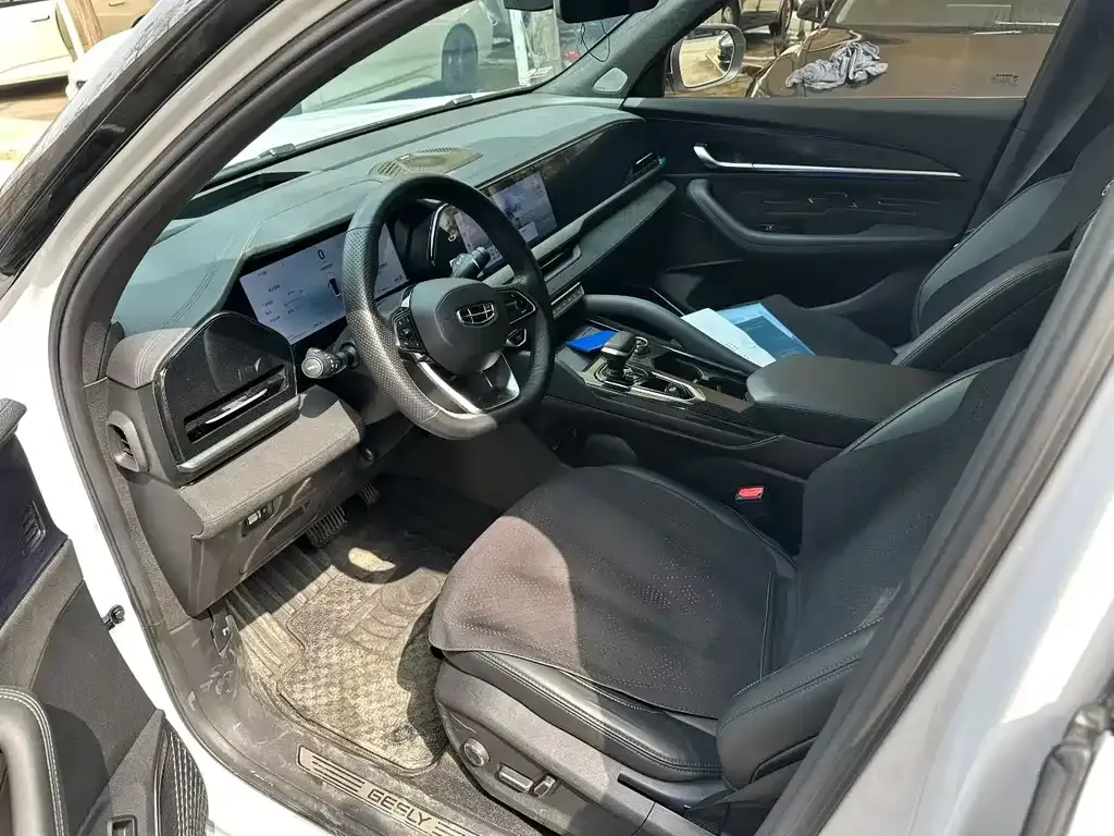 Geely Xingyue L 2024 из CN, фото 3