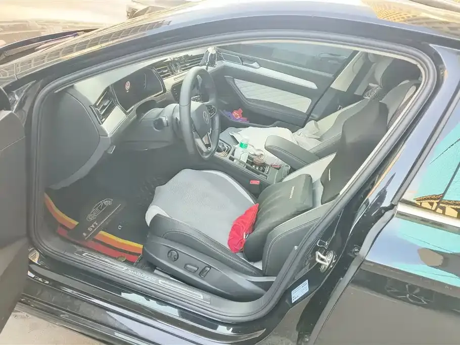 Volkswagen Magotan 2023 из CN, фото 2