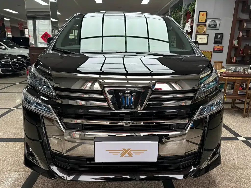 Toyota Vellfire 2022 из CN, фото 2