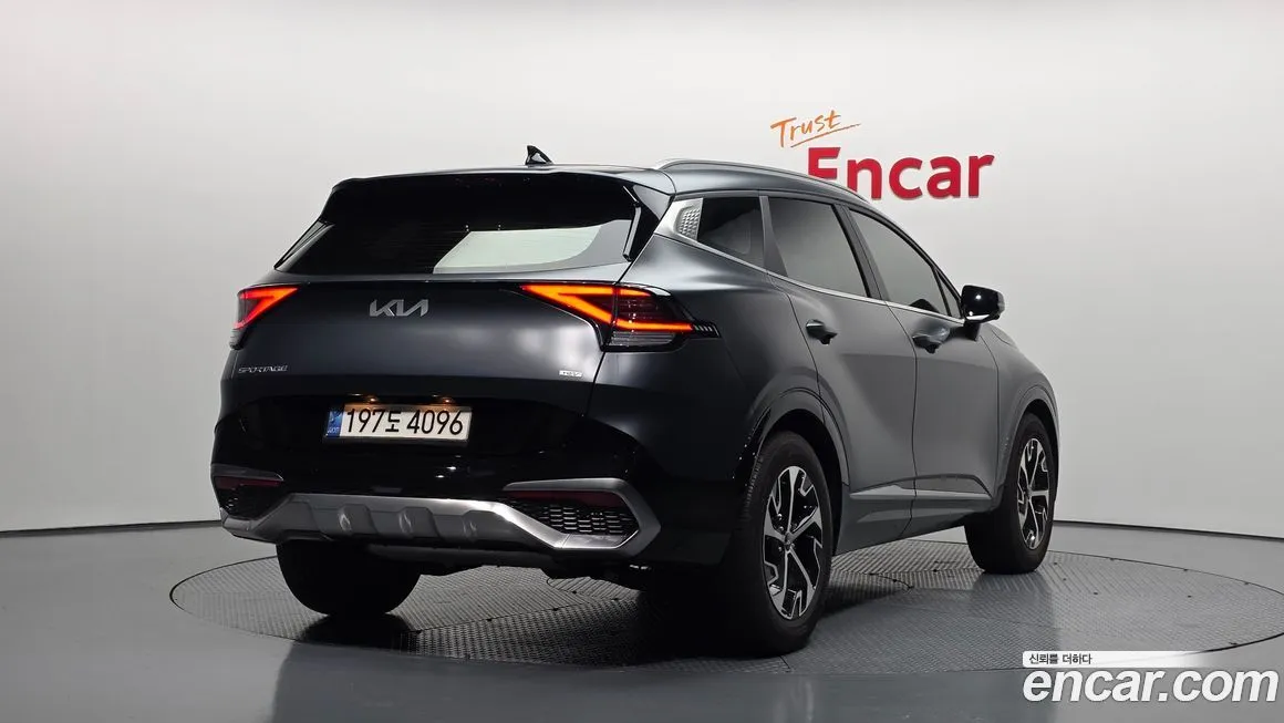 Kia Sportage — фото 10