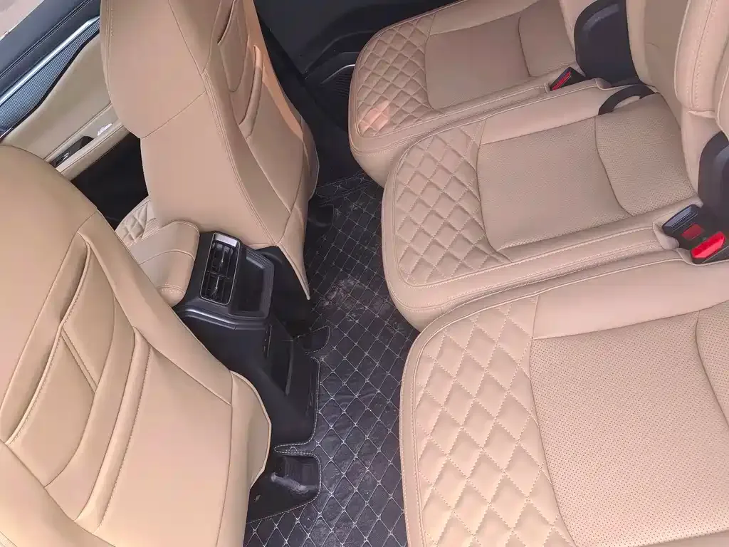 Geely Haoyue L 2023 из CN, фото 4