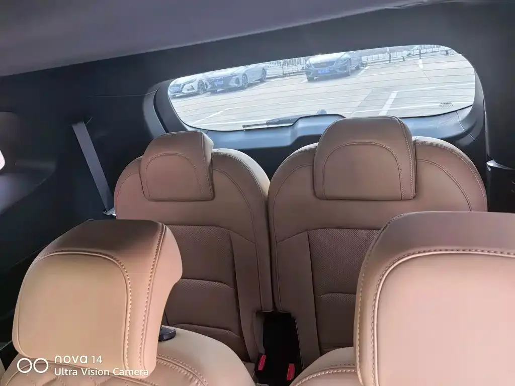 Geely Haoyue L 2023 из CN, фото 2