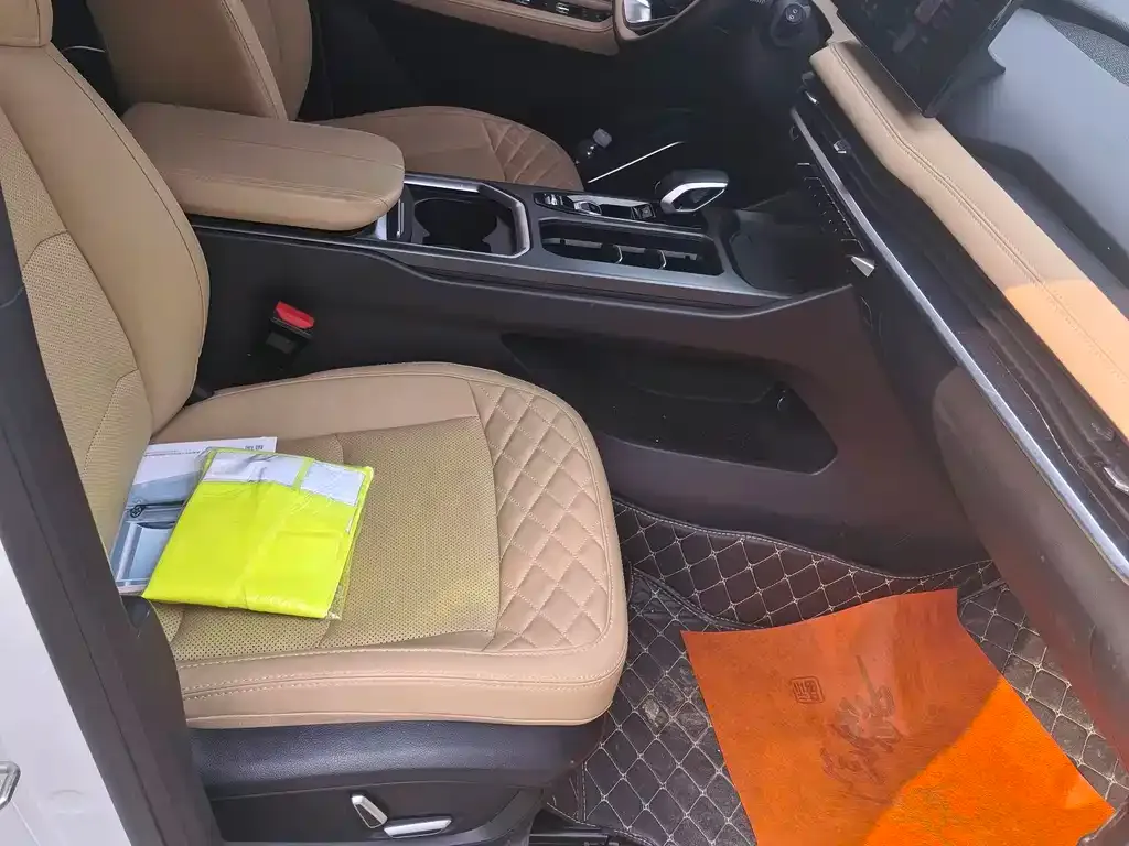 Geely Haoyue L 2023 из CN, фото 3