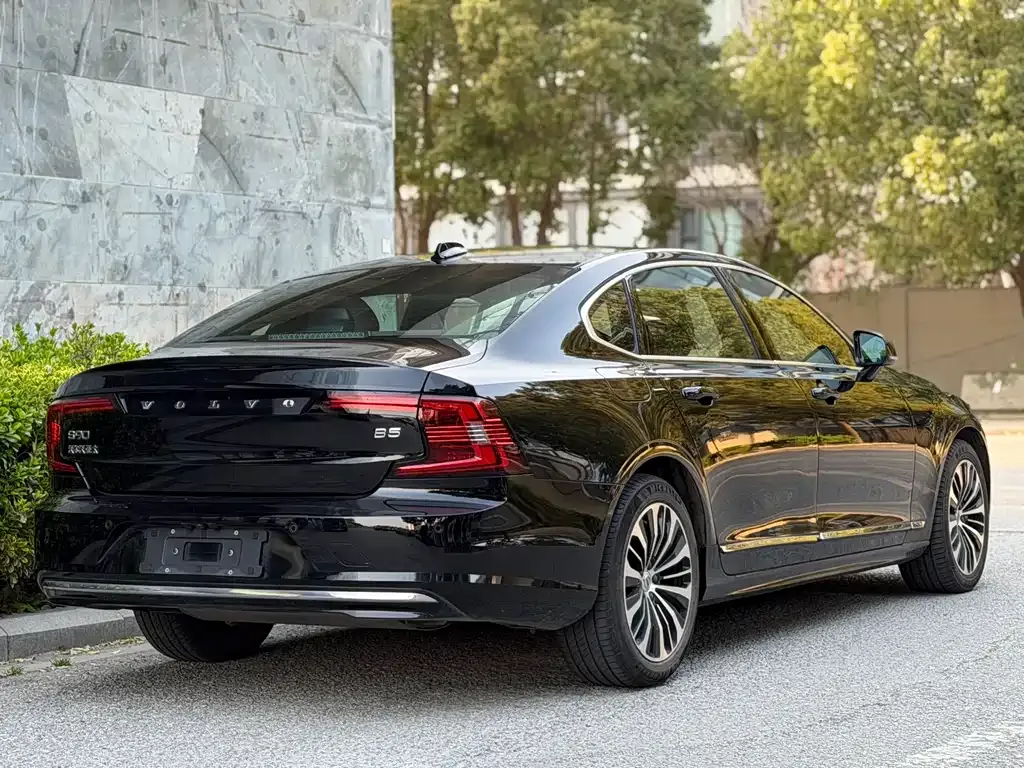 Volvo S90 — фото 5