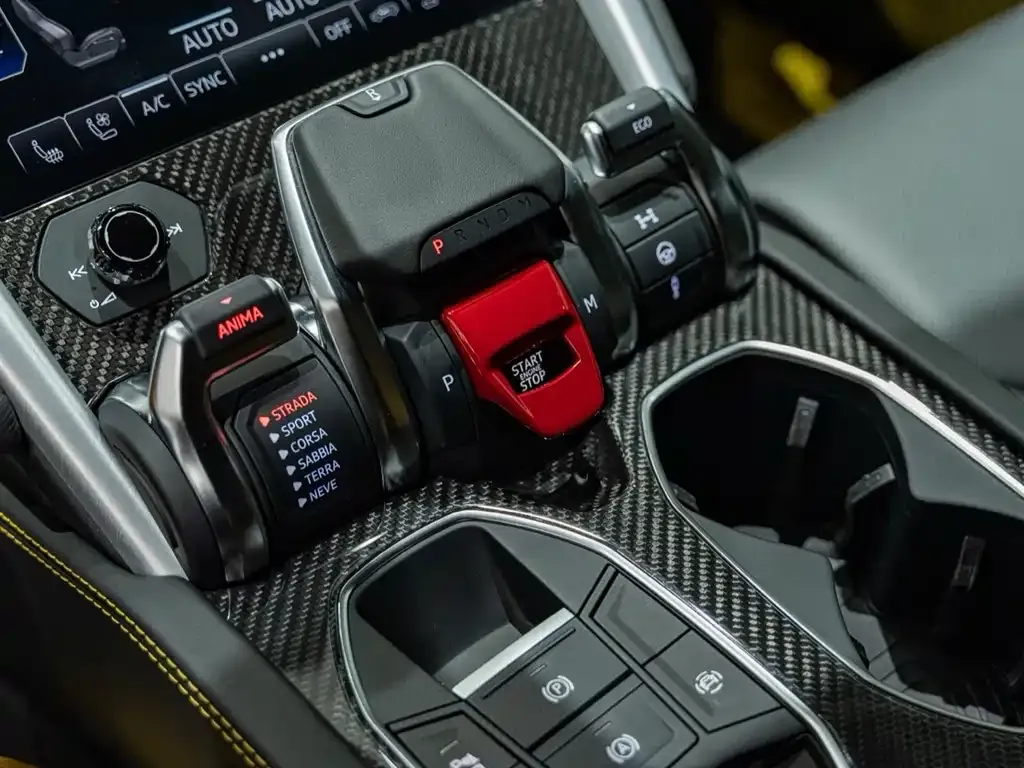 Lamborghini Urus 2023 из CN, фото 9