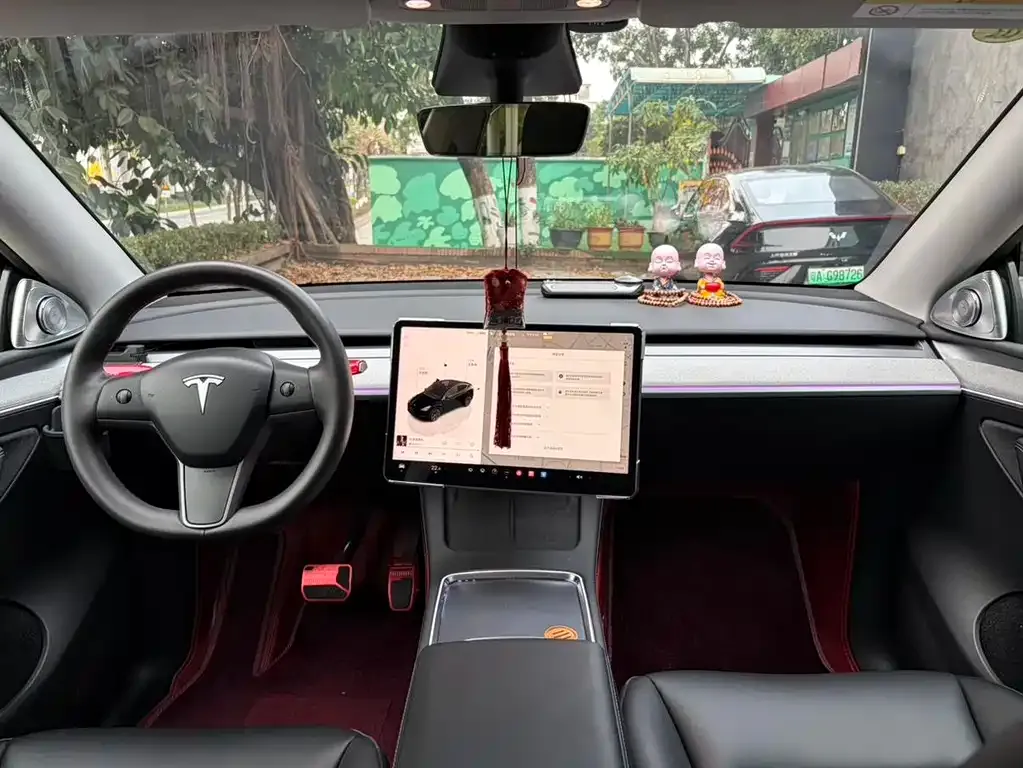 Tesla Model Y — фото 2