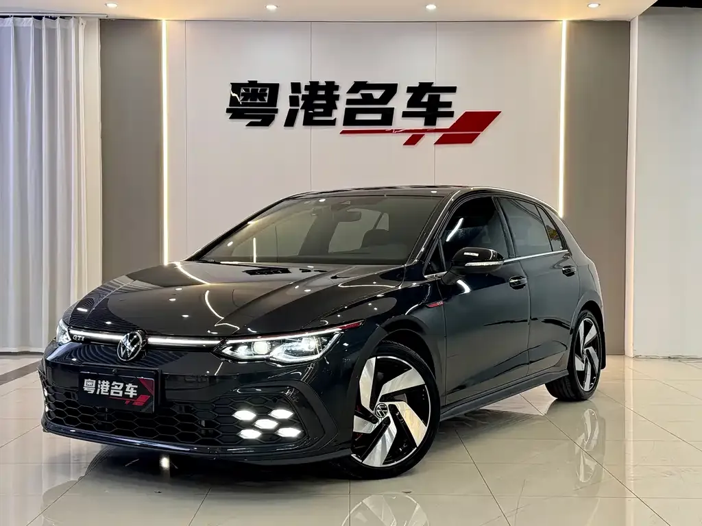 Volkswagen Golf GTI 2023 из CN, фото 1