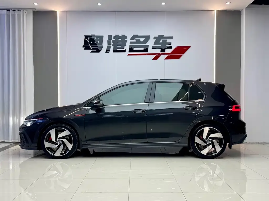 Volkswagen Golf GTI 2023 из CN, фото 3