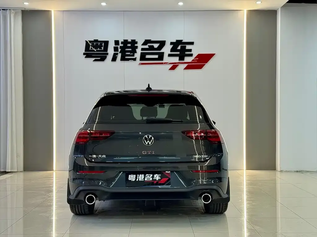 Volkswagen Golf GTI 2023 из CN, фото 2