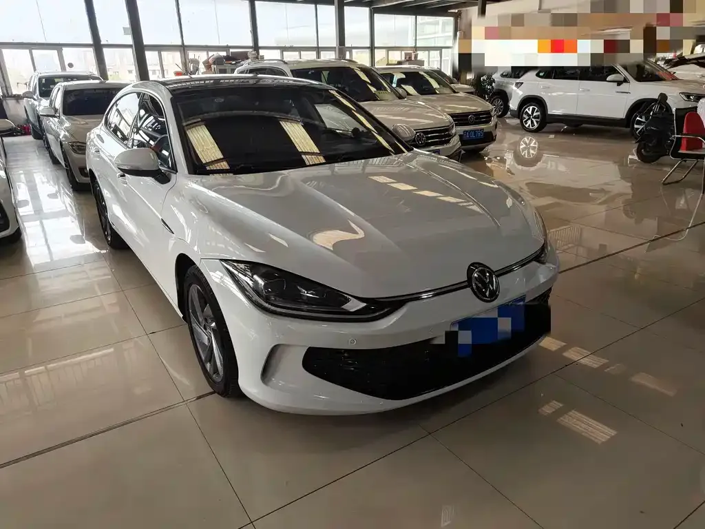 Volkswagen Lamando 2024 из CN, фото 9