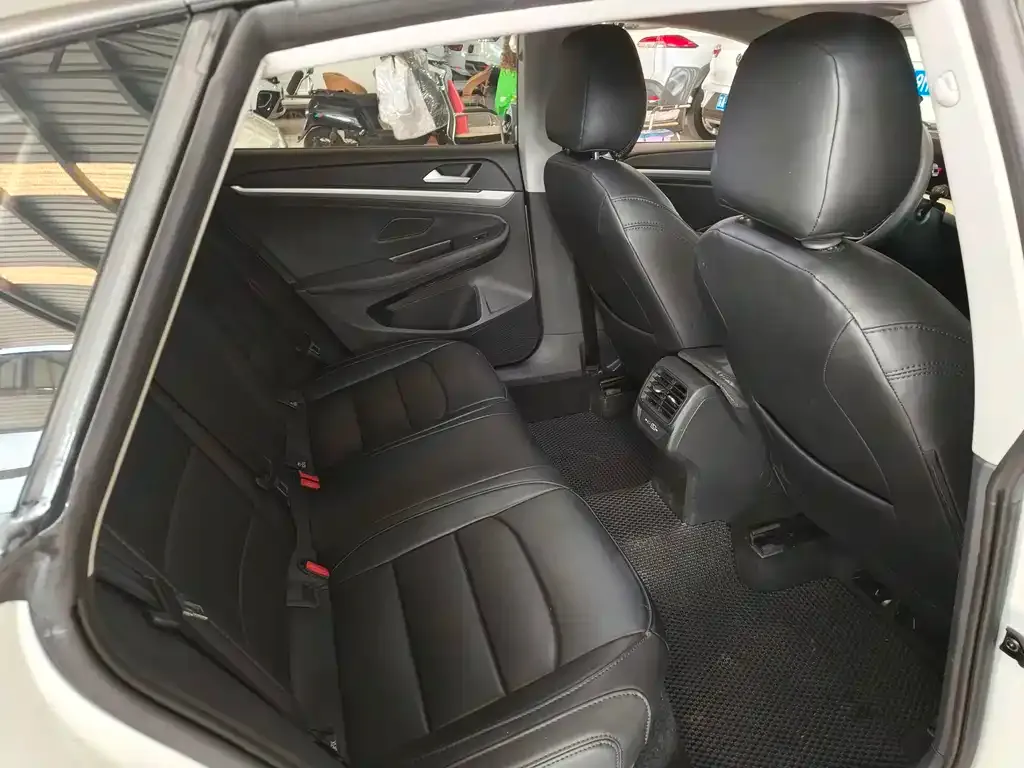 Volkswagen Lamando 2024 из CN, фото 7