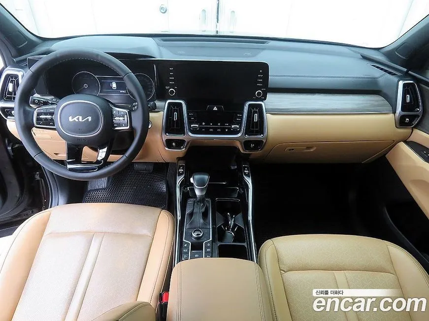 Kia Sorento — фото 7