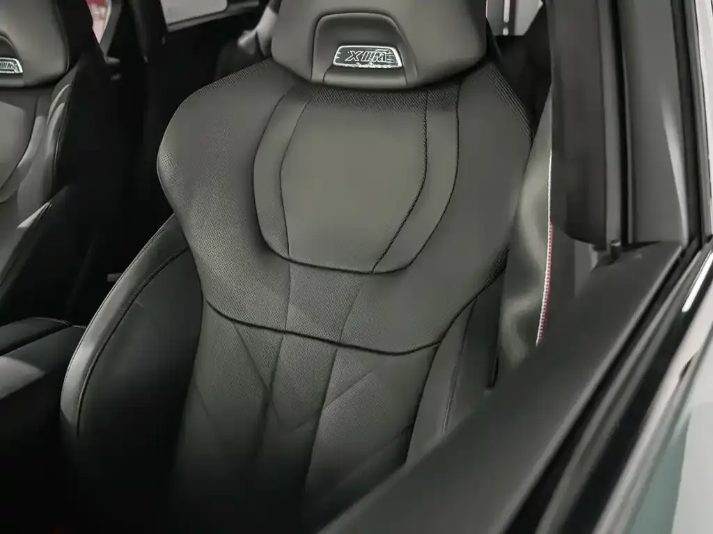 BMW XM 2024 из CN, фото 8