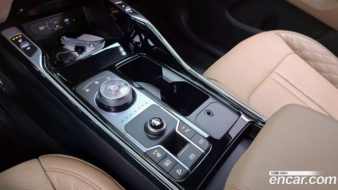 Kia Sorento — фото 8