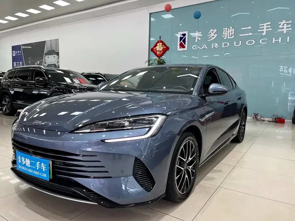 BYD Seal — фото 1