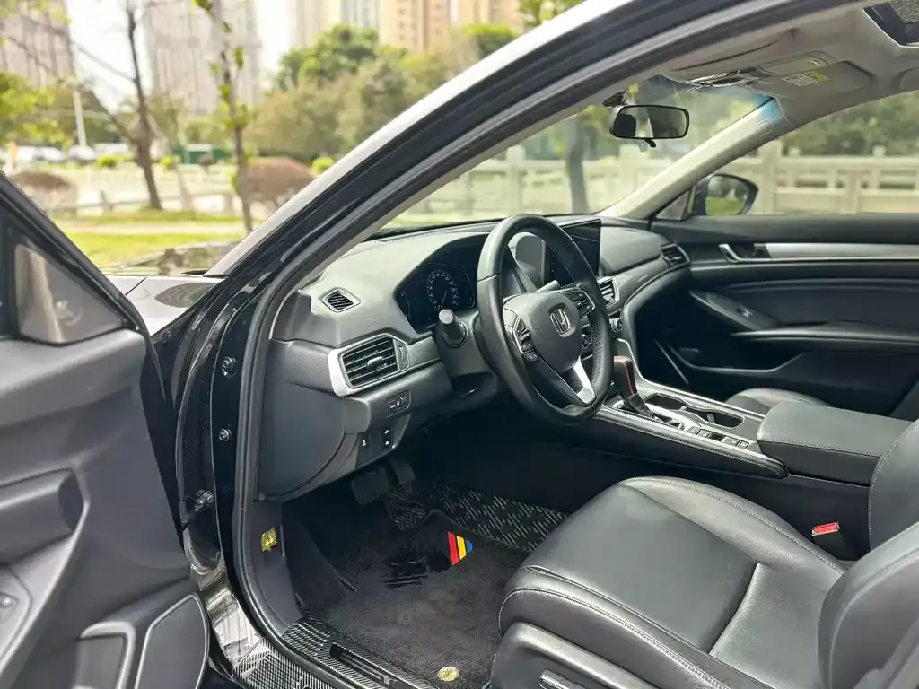Honda Accord 2021 из CN, фото 5
