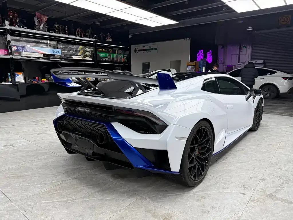 Lamborghini Huracan — фото 2