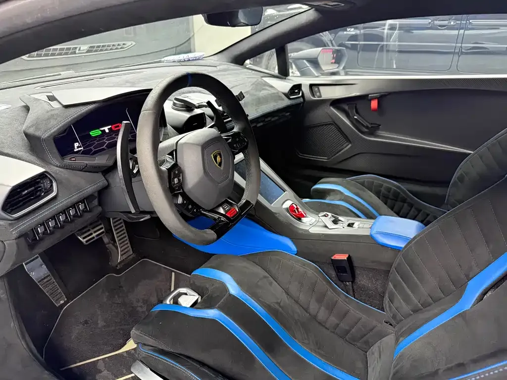 Lamborghini Huracan — фото 10