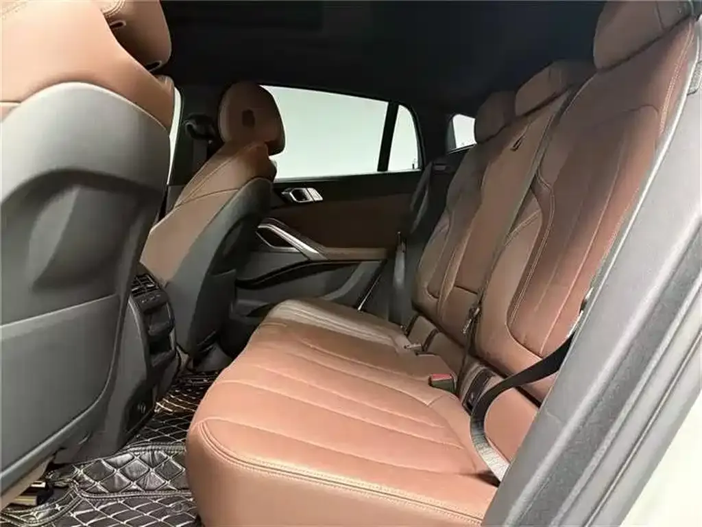 BMW X6 2023 из CN, фото 5