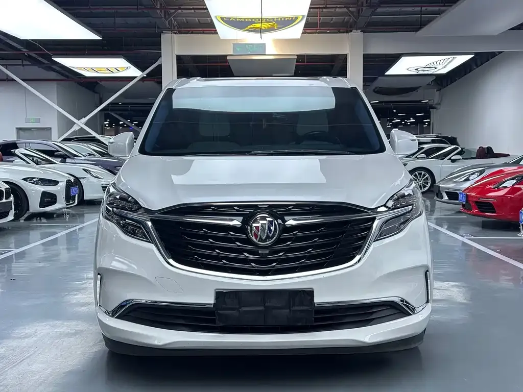 Buick GL8 2022 из CN, фото 2