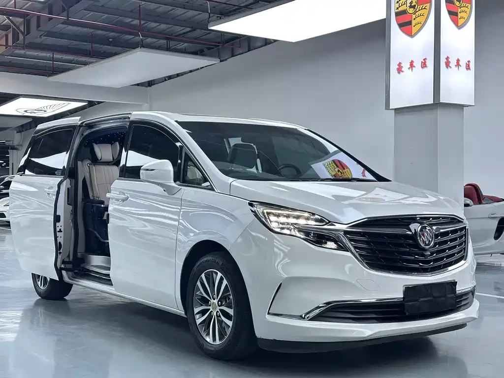 Buick GL8 2022 из CN, фото 6