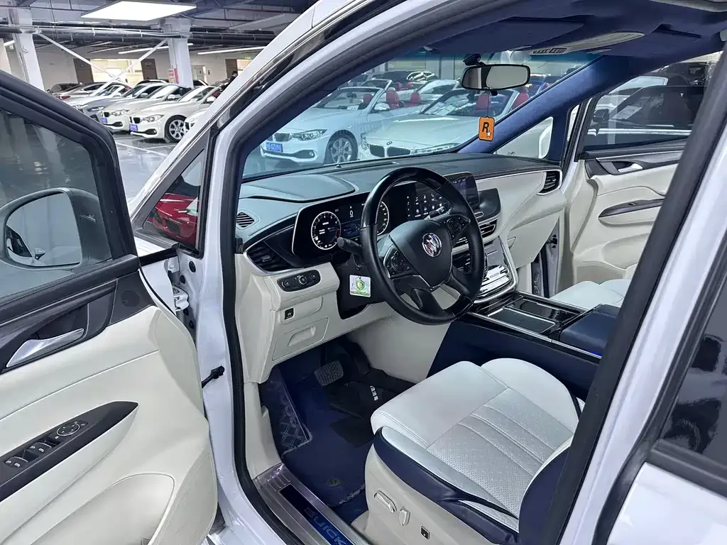 Buick GL8 2022 из CN, фото 8