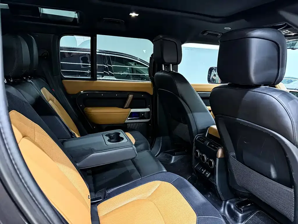 Land Rover Defender 2023 из CN, фото 5