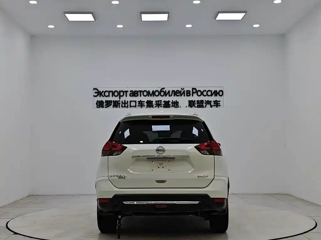 Nissan X-Trail — фото 5