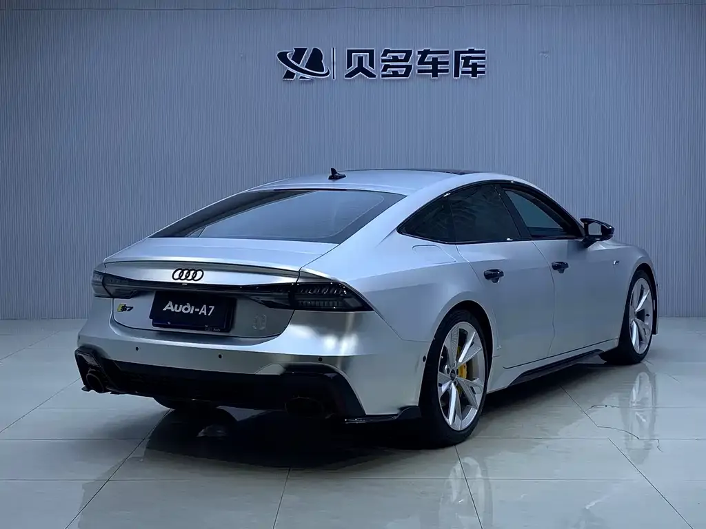 Audi A7 — фото 5