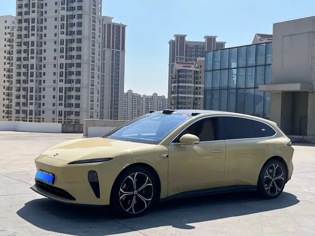 NIO ET5T