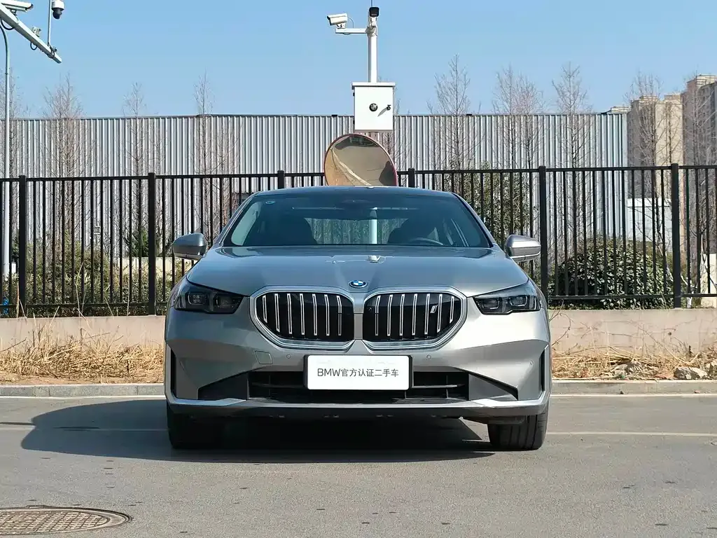 BMW i5 — фото 4