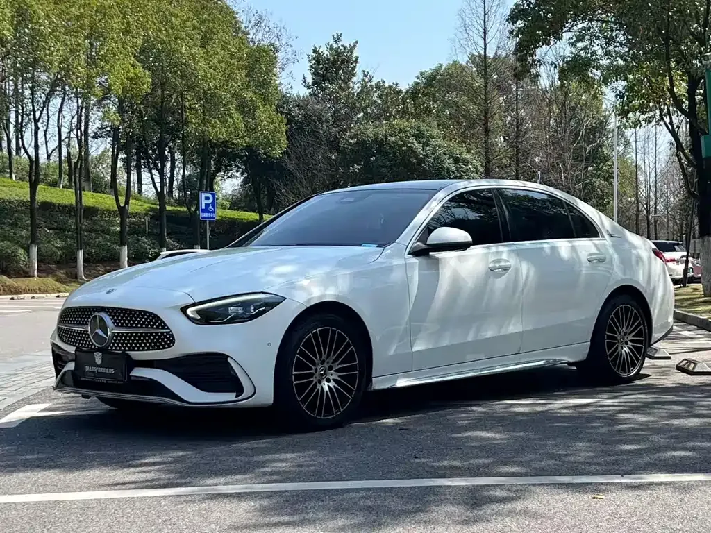 Mercedes-Benz C-Class — фото 1