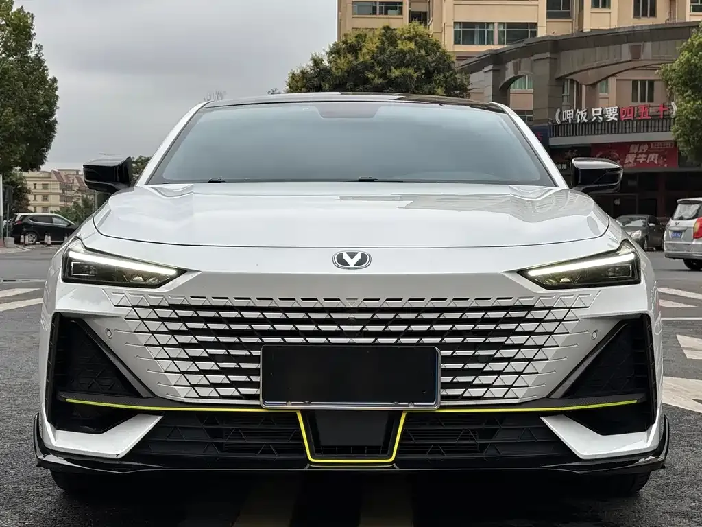 Changan UNI-V 2022 из CN, фото 2