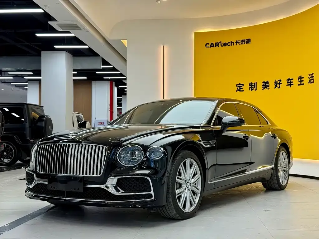 Bentley Flying Spur PHEV — фото 1