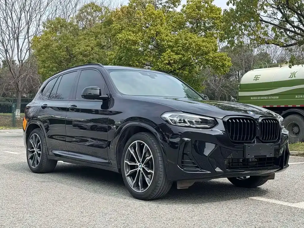 BMW X3 — фото 8