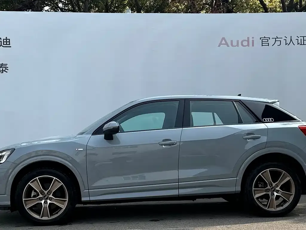 Audi Q2L 2024 из CN, фото 7