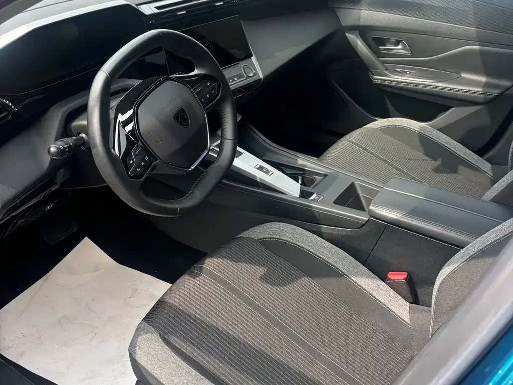 Peugeot 408X 2023 из CN, фото 3