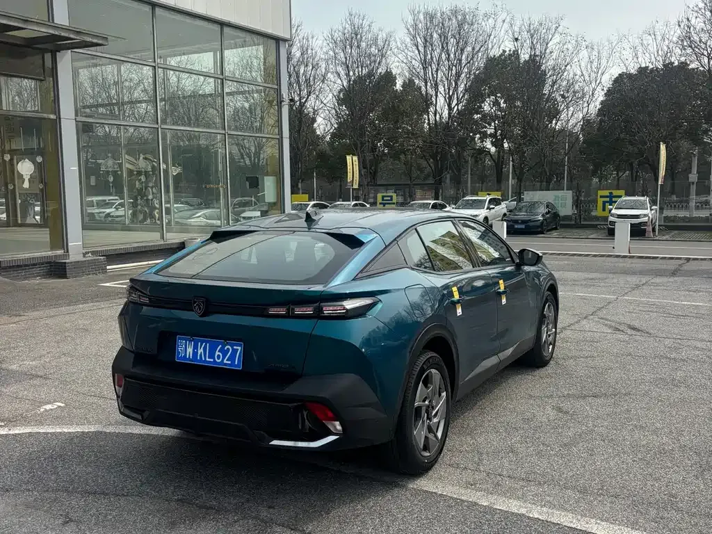 Peugeot 408X 2023 из CN, фото 6