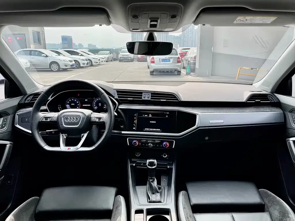 Audi Q3 Sportback — фото 4