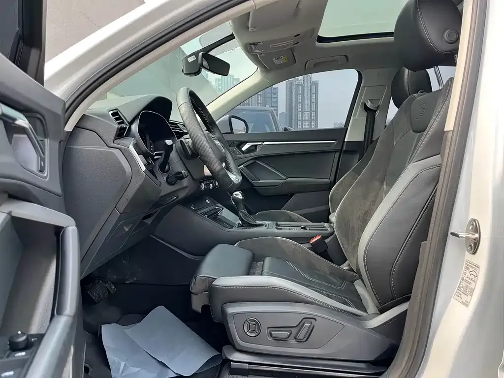Audi Q3 Sportback — фото 8