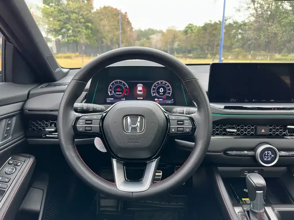 Honda Accord — фото 2