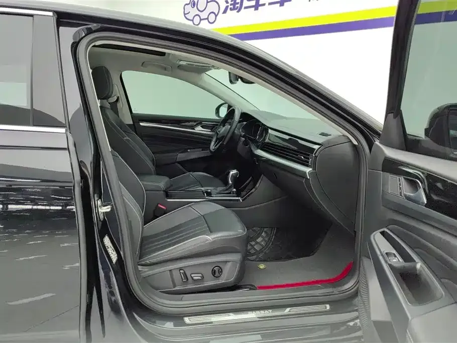 Volkswagen Passat — фото 8