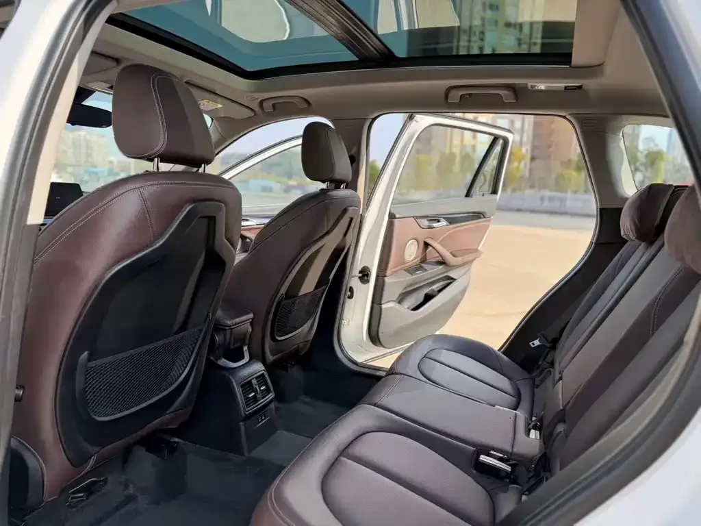 BMW X1 2023 из CN, фото 2