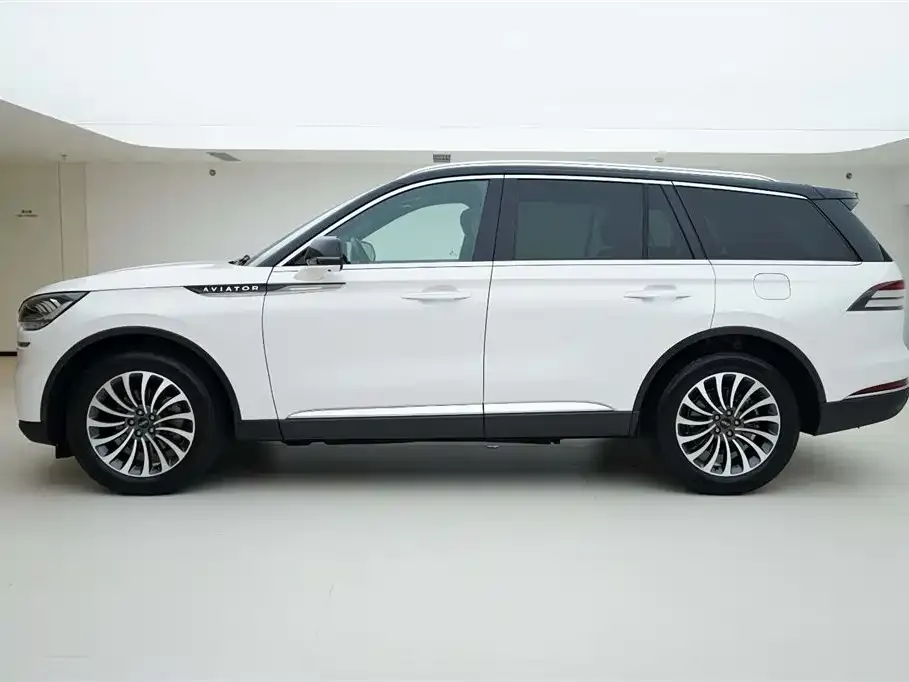 Lincoln Aviator 2021 из CN, фото 5