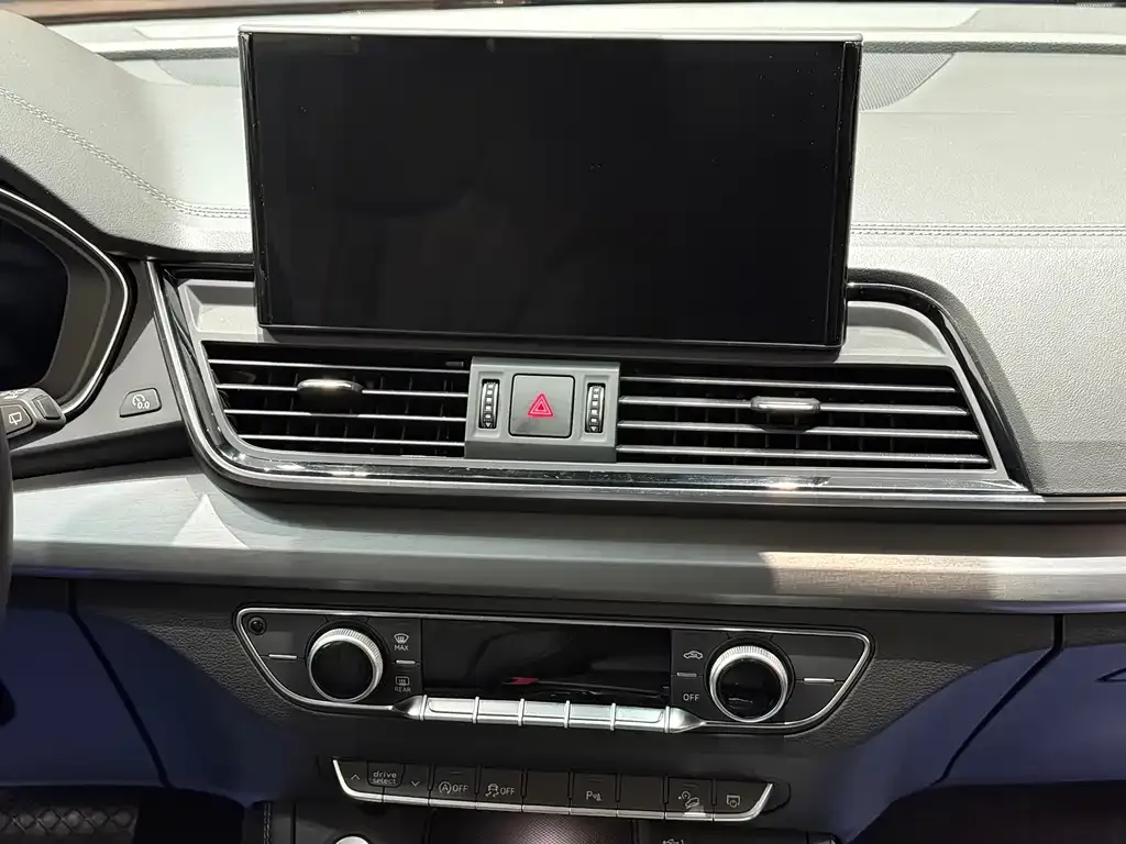 Audi Q5L 2023 из CN, фото 9