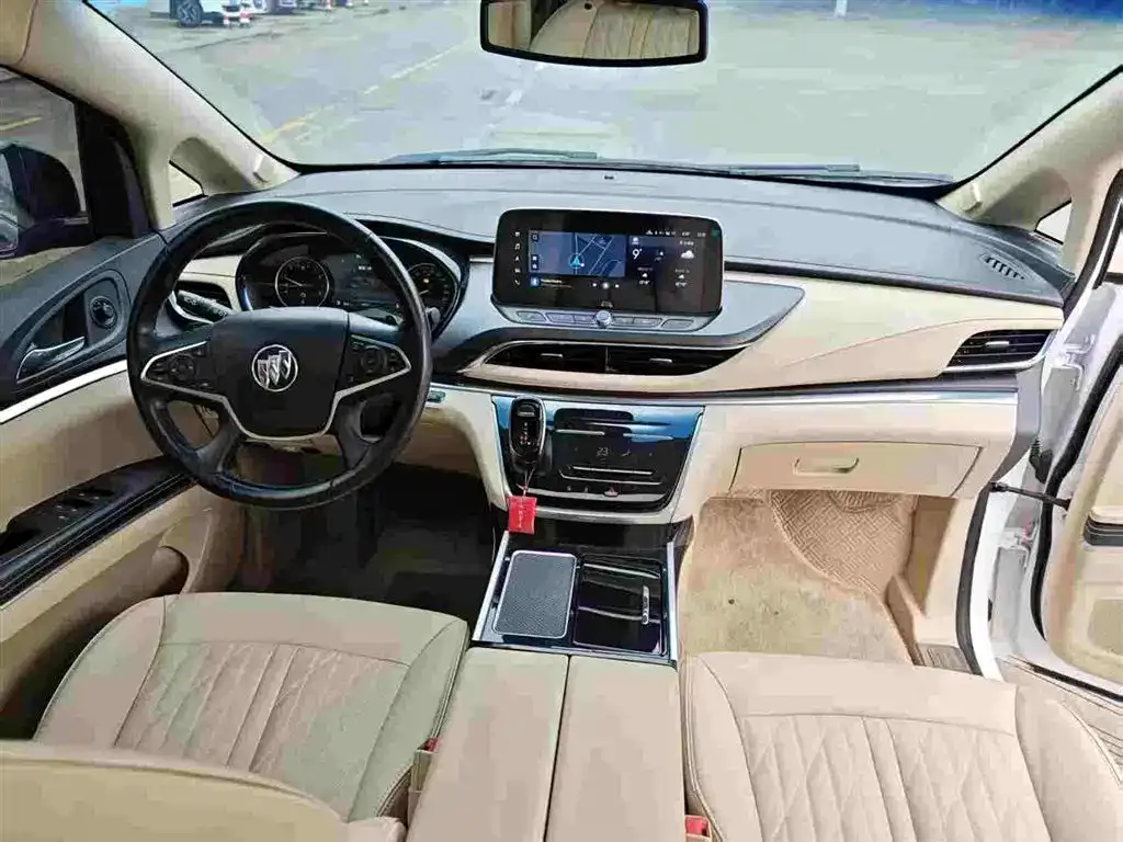 Buick GL8 2023 из CN, фото 3